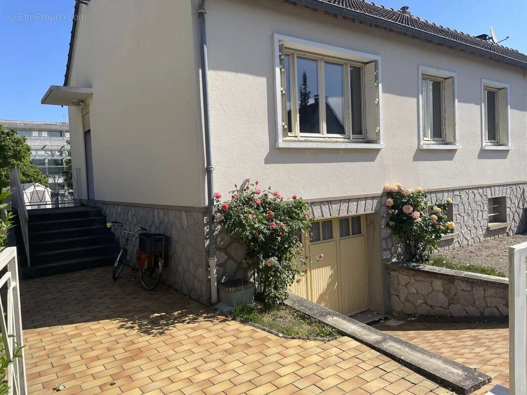 Maison à LUCE