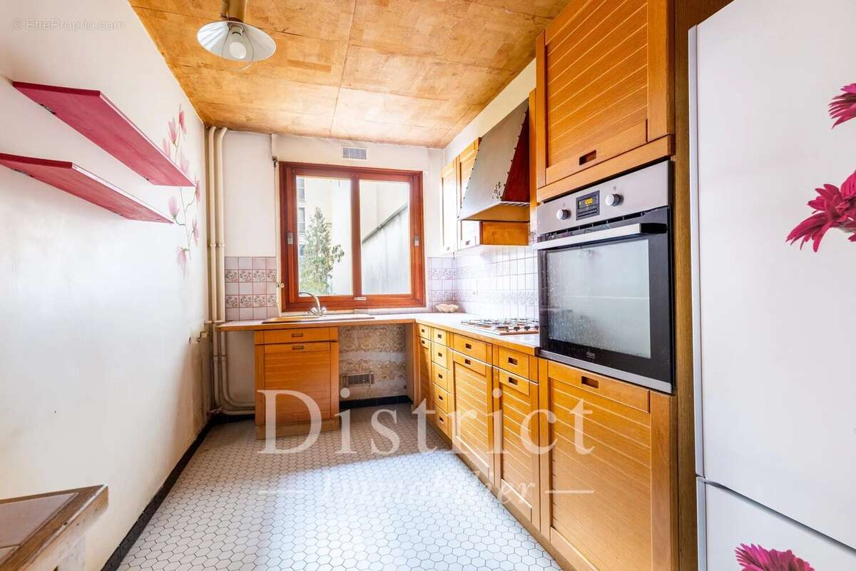 Appartement à PARIS-15E