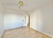 Appartement à MARSEILLE-4E