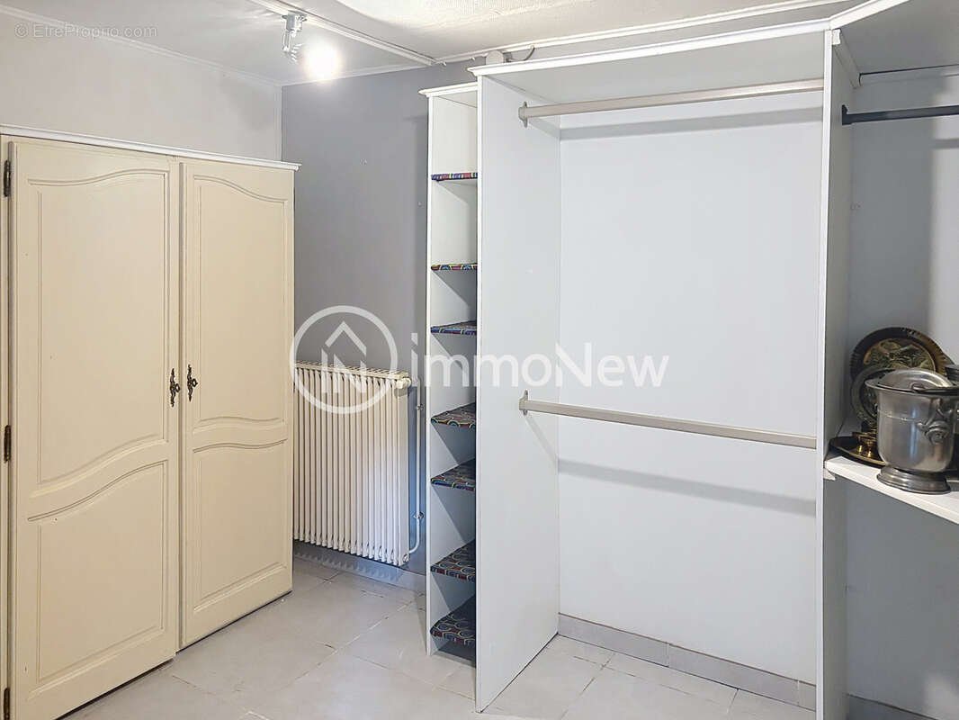 Rare a la vente, maison 230 m2  avec 5 chambres sur un beau terrain de 1700 m2 avec sa vue exceptionnelle - photo 14