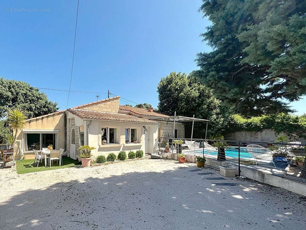 Maison à LES ANGLES