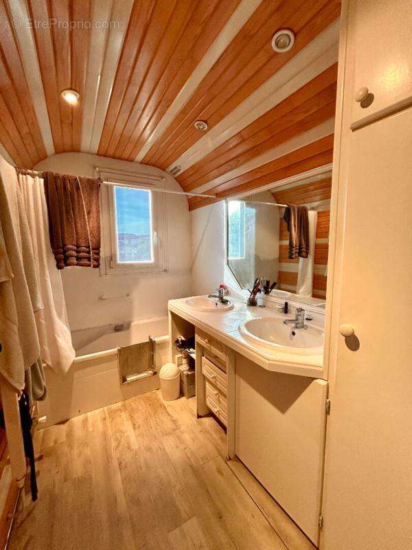 Maison à SAINT-ASTIER