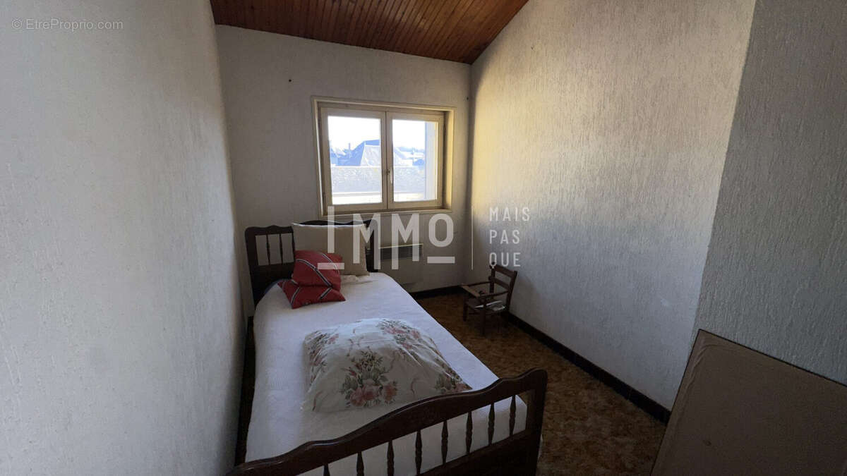 Maison à SAINT-CALAIS