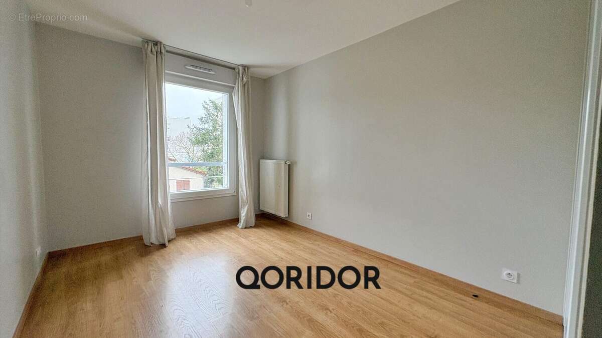 Appartement à MEYZIEU