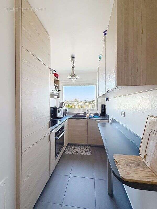 Appartement à PARIS-15E