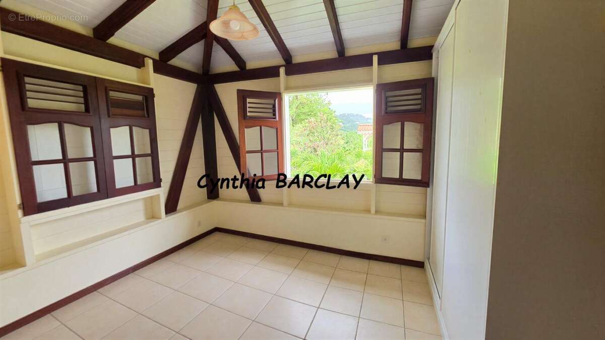 Maison 300 m² à Riviere-Pilote  - photo 19