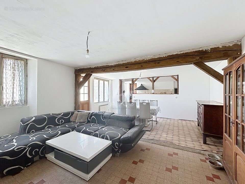 Maison à MELLERAY