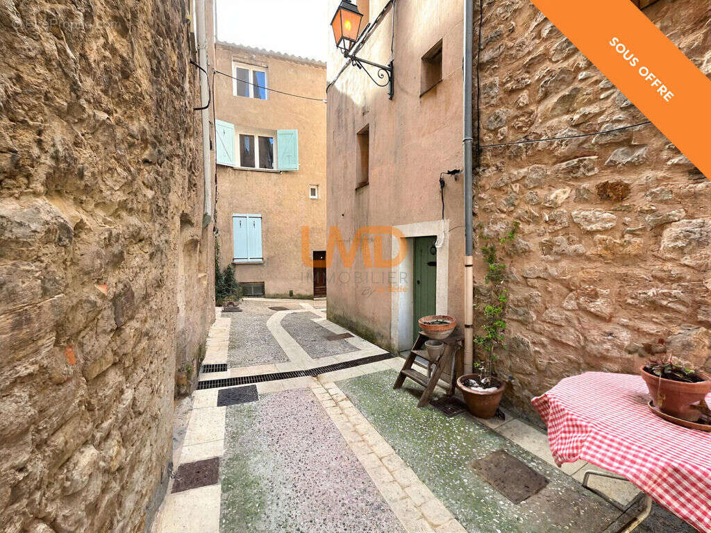 Maison de village en pierre - photo 2