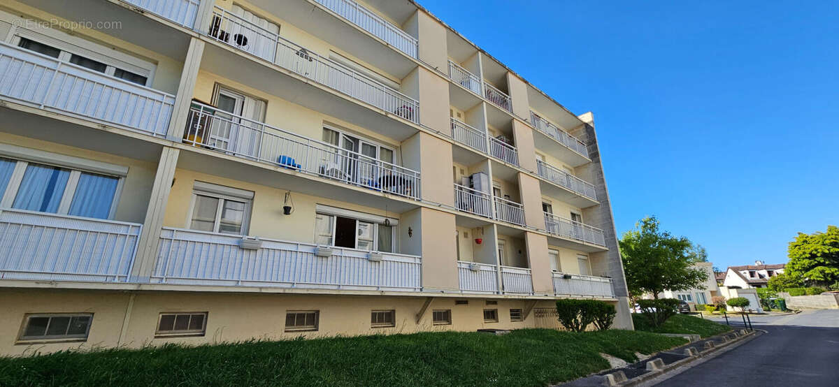 Appartement à MONTSOULT