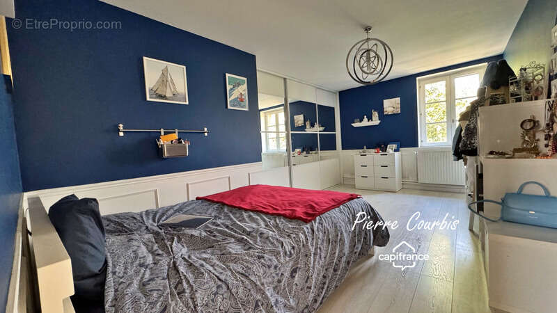 Maison à POUILLY-LE-MONIAL