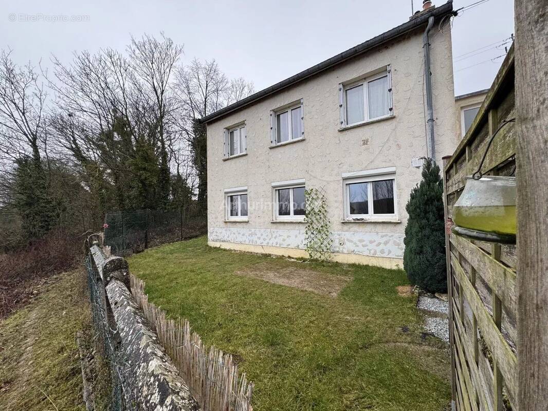 Maison à CHIGNY-LES-ROSES