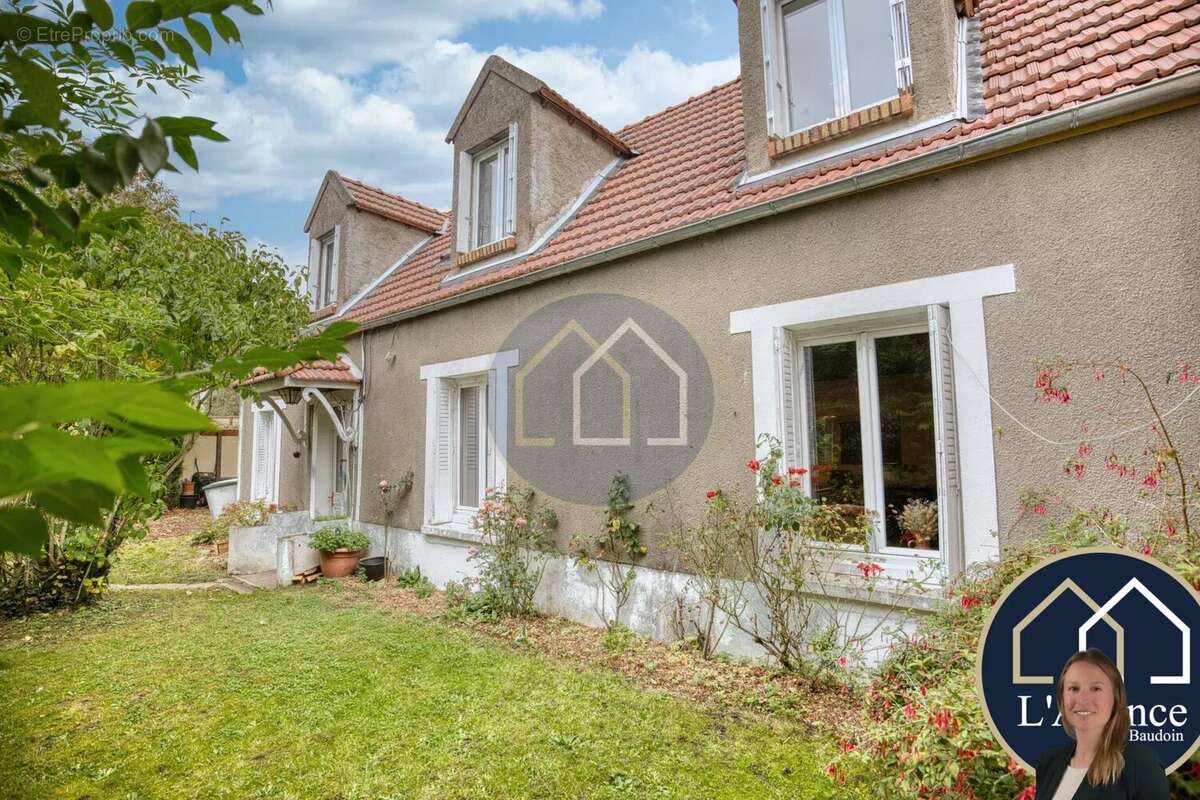 Maison à MONTFORT-L&#039;AMAURY