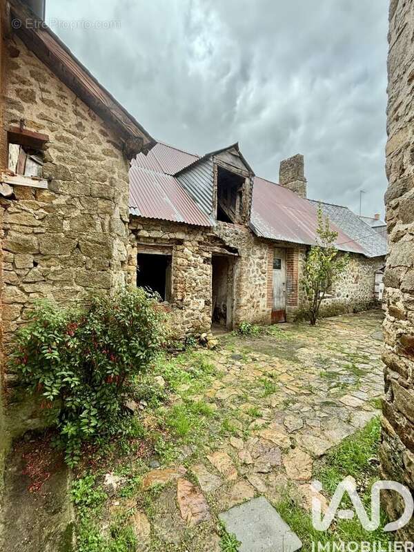 Photo 4 - Maison à LA BAZOUGE-DES-ALLEUX