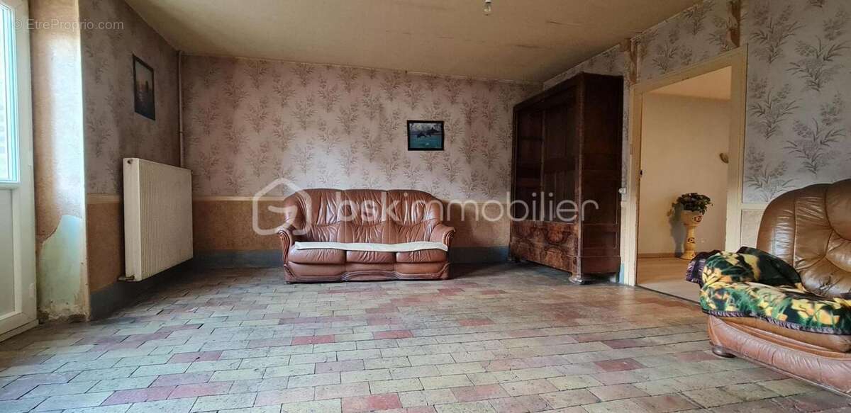 Maison à CHARNAY-LES-CHALON