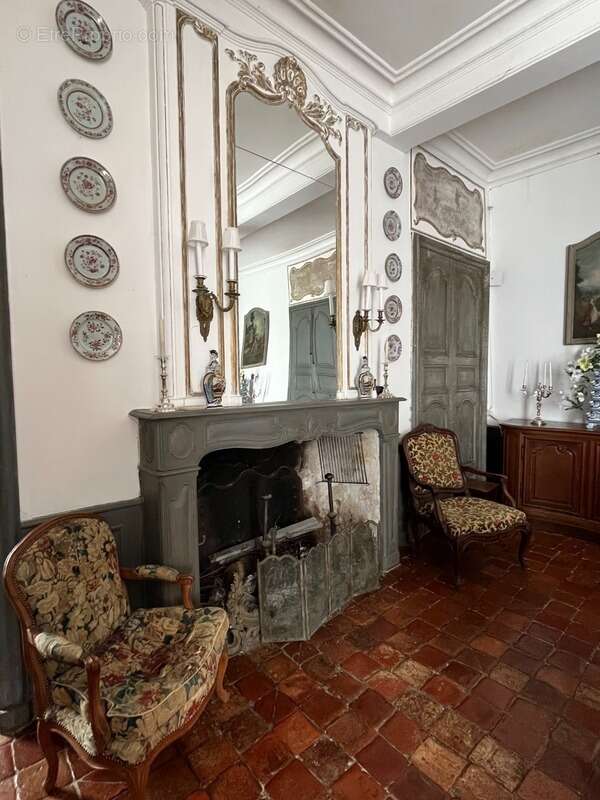 ELEGANT CHATEAU XVIIIs, sans travaux, sur 1 hectare clos de murs, jardin paysagé, chapelle, orangerie, dépendances, pour famille - photo 76