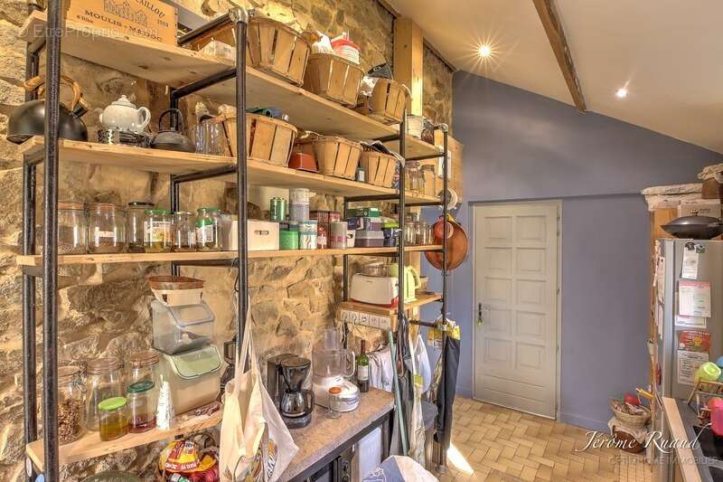 Maison à LE PALAIS-SUR-VIENNE