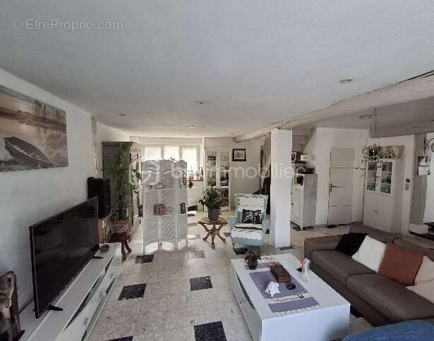 Maison à PLESSIS-SAINT-JEAN