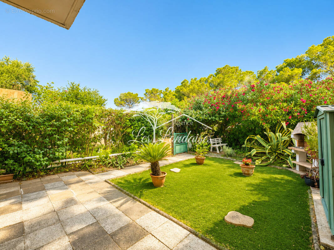 Appartement à LA LONDE-LES-MAURES