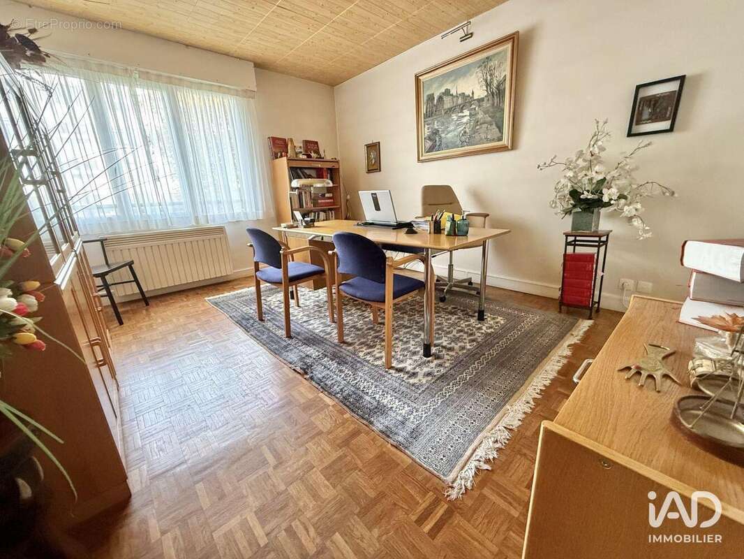 Photo 3 - Commerce à BRUNOY