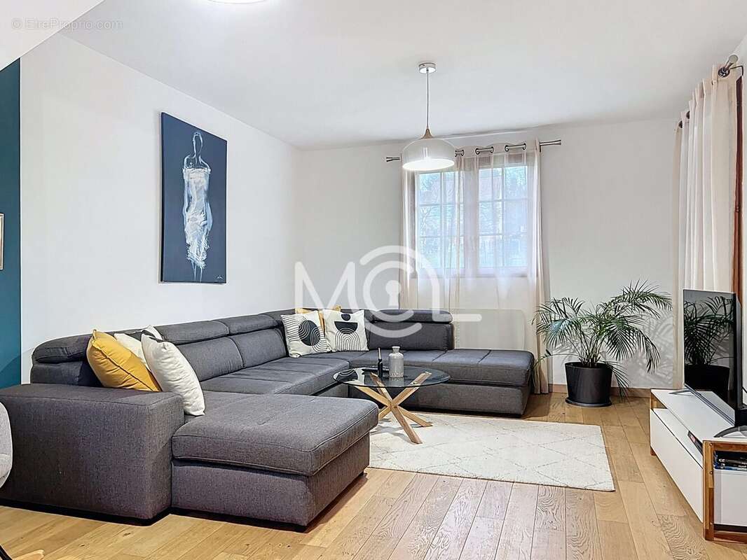 Maison à BOUSSY-SAINT-ANTOINE