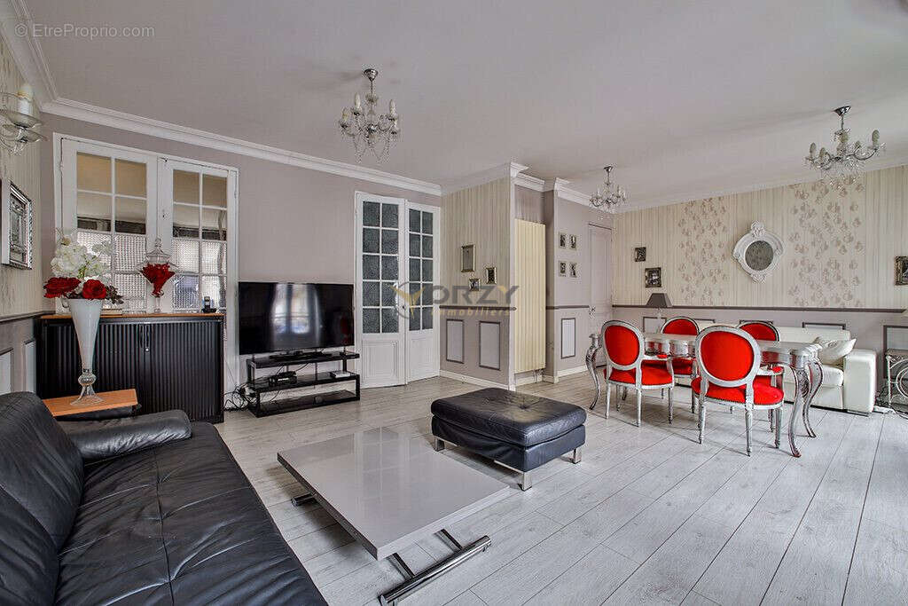 Appartement 118 m² à Paris-10e  - photo 2