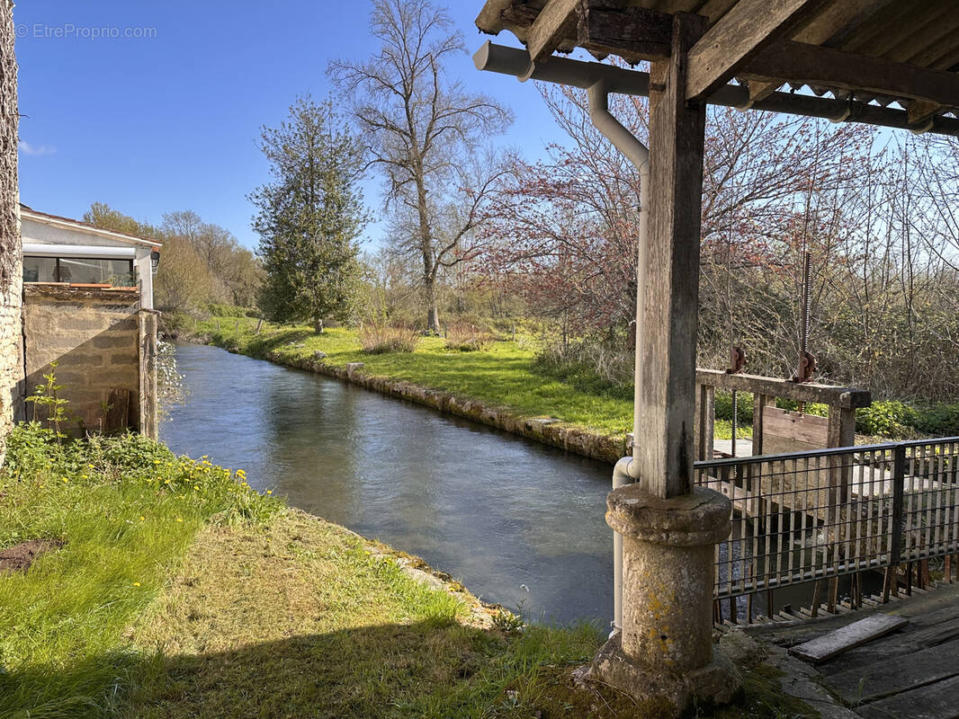 Maison à SAINT-PARDOULT