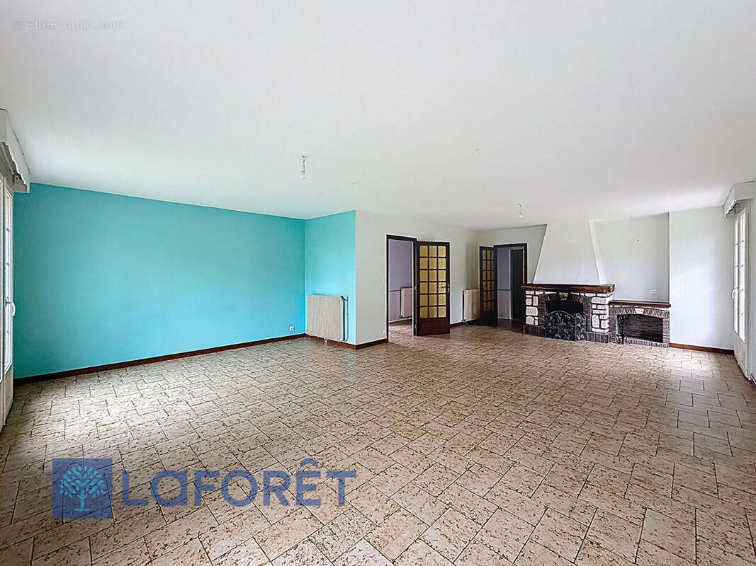 Maison à AULNAY-SUR-ITON