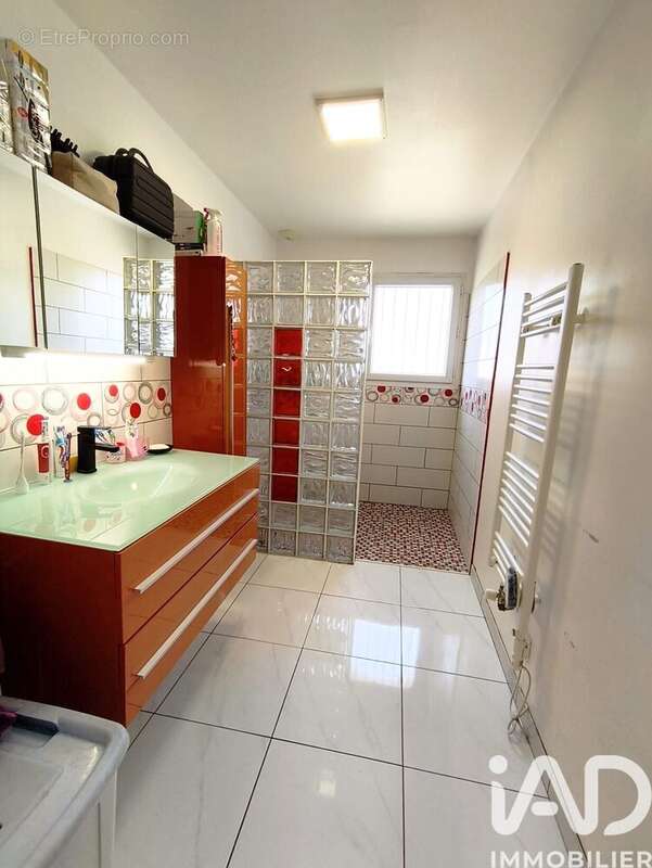 Maison 118 m² à Les Ormes-Sur-Voulzie  - photo 8
