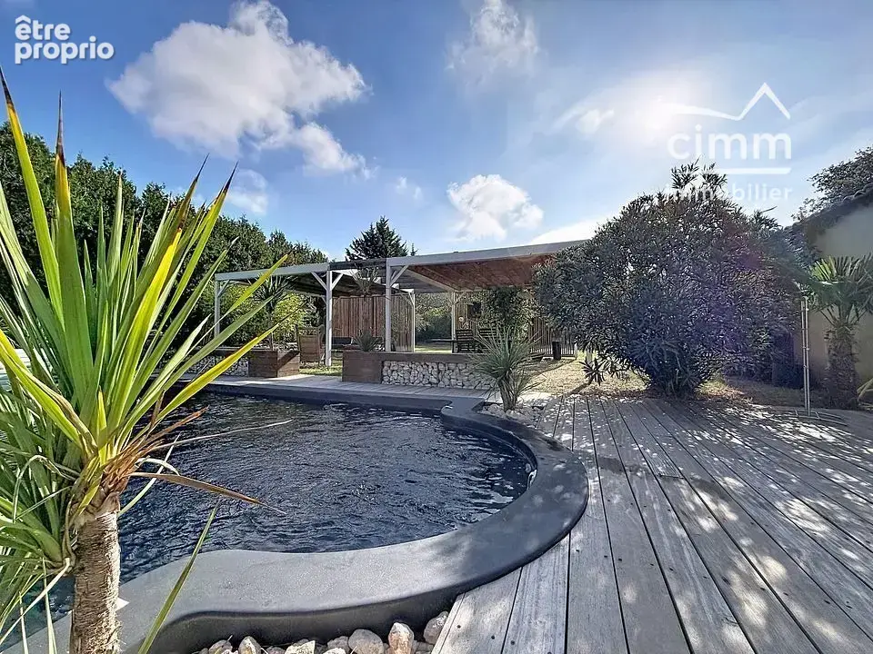 Photo Maison à Carpentras au prix de 369 000€