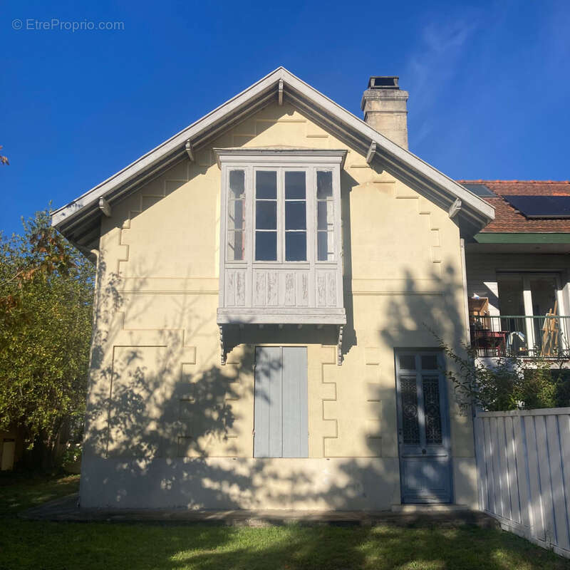 Maison à VILLENAVE-D&#039;ORNON