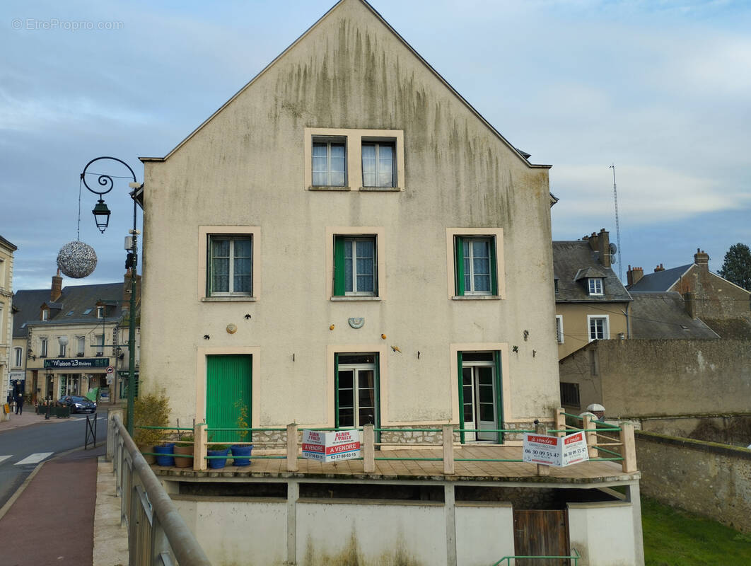 Maison à CLOYES-SUR-LE-LOIR
