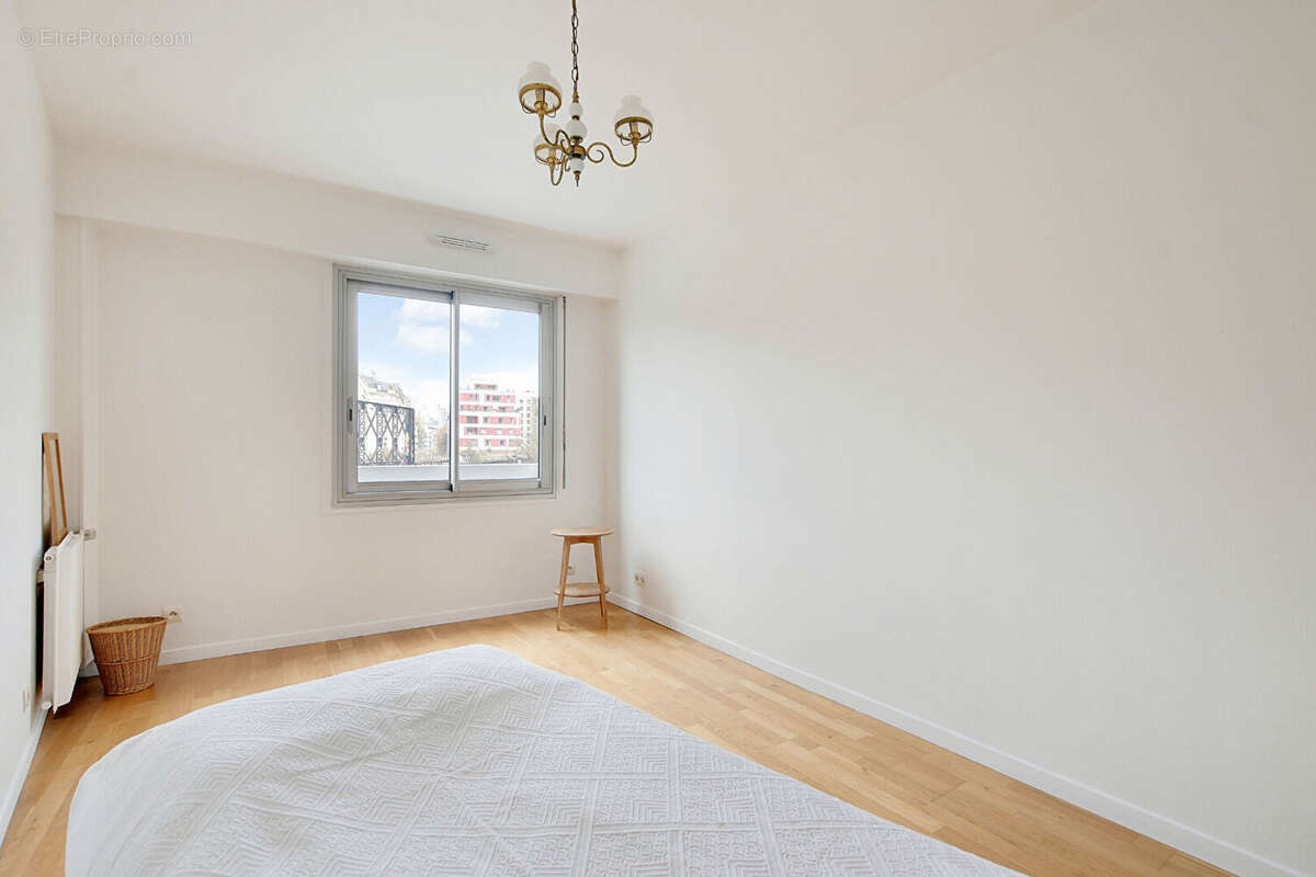 Appartement à PARIS-19E