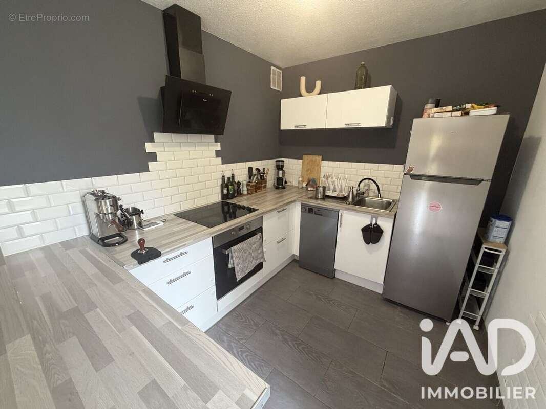 Appartement 65 m² à Cenon  - photo 6