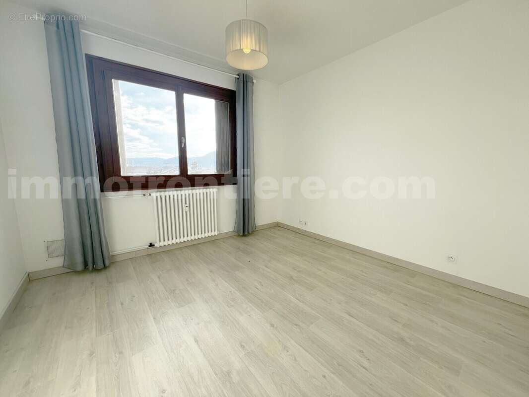 Appartement T2 à Annemasse - Appartement à ANNEMASSE