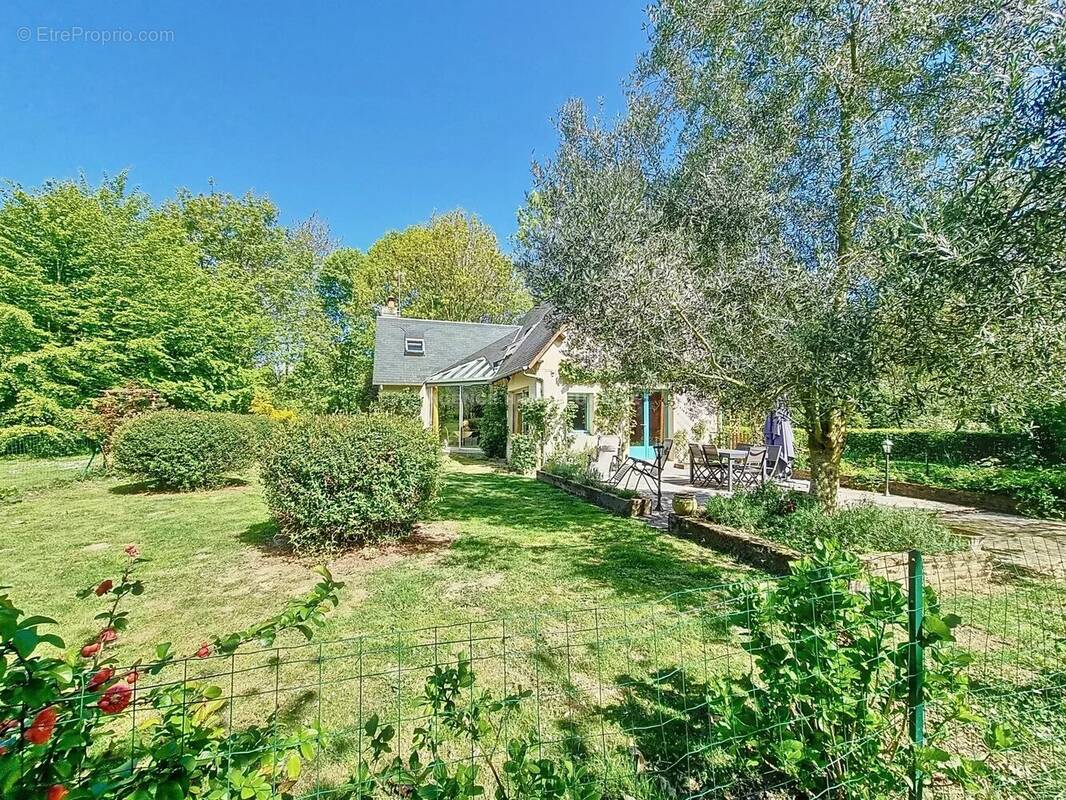 Maison à EQUEMAUVILLE