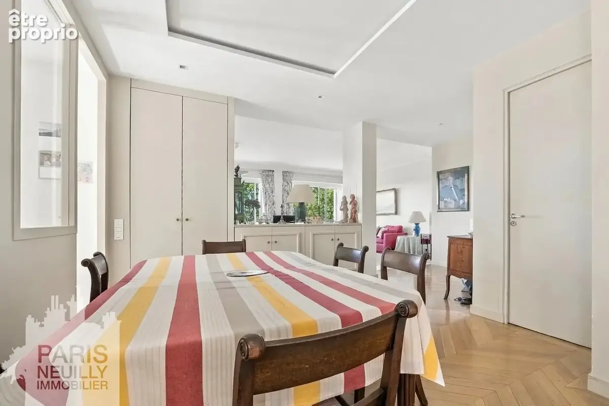 Paris 16ème – flandrin / boulevard lannes – 5 pièces – 3 chambres – balcon –parking - photo 4