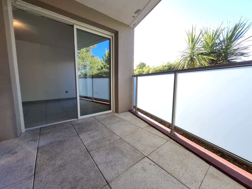 Appartement à MAUGUIO