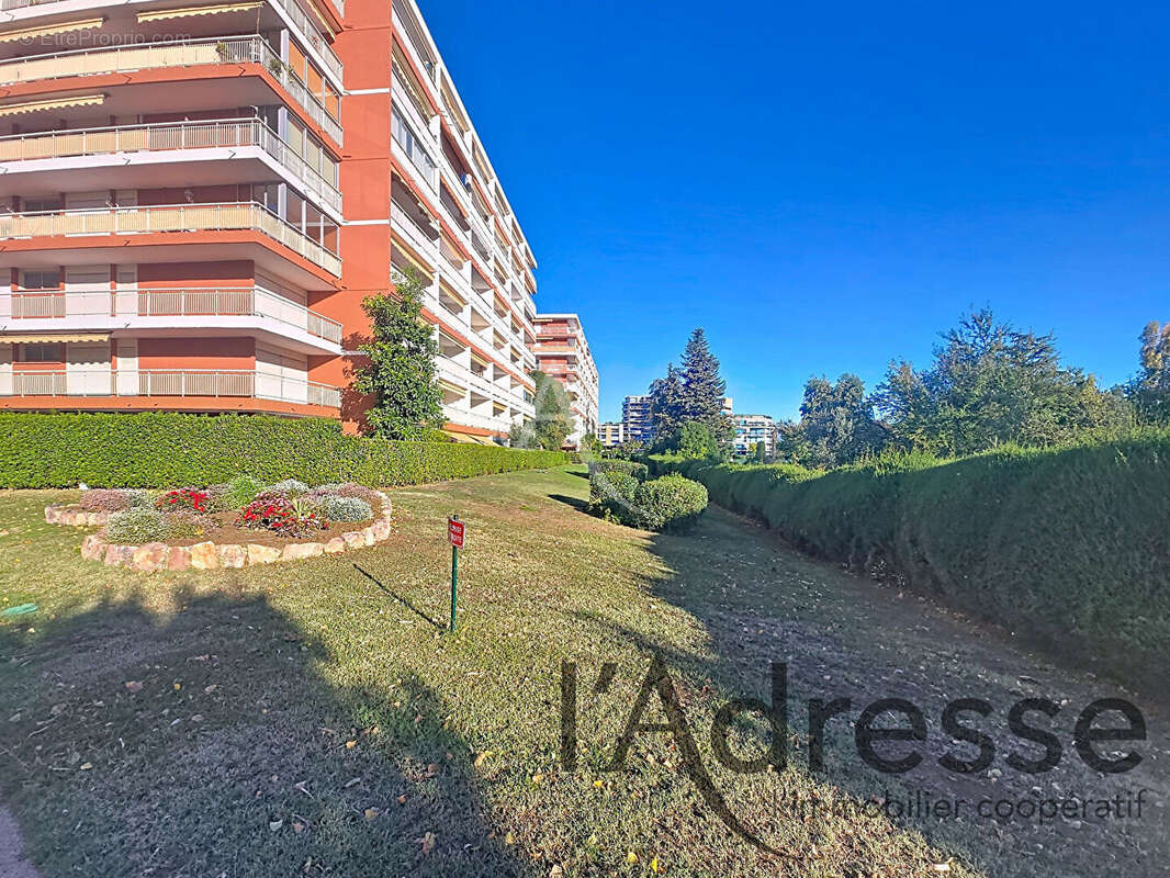 Appartement à MANDELIEU-LA-NAPOULE