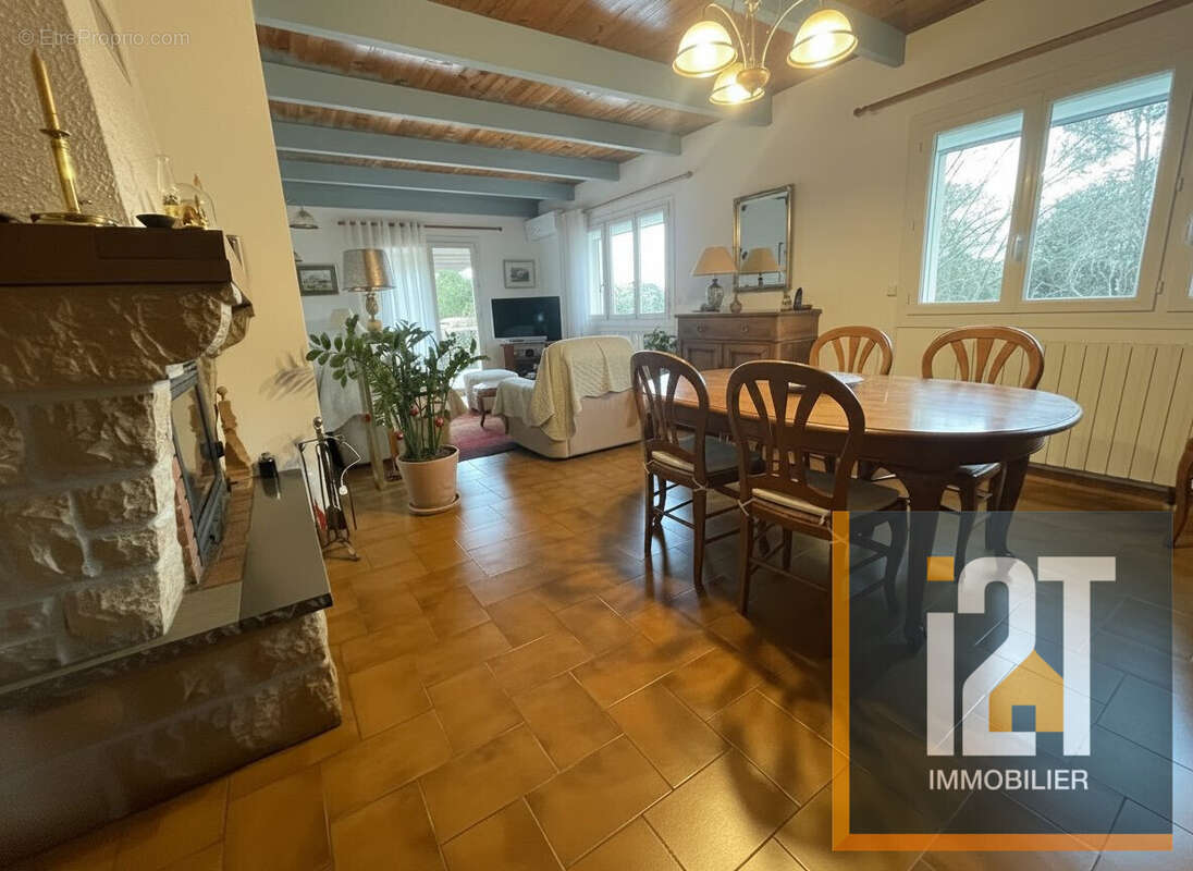Maison à NIMES