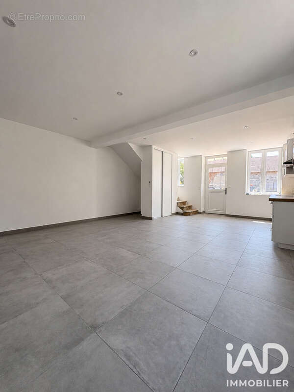 Maison 99 m² à Le Cheix  - photo 5