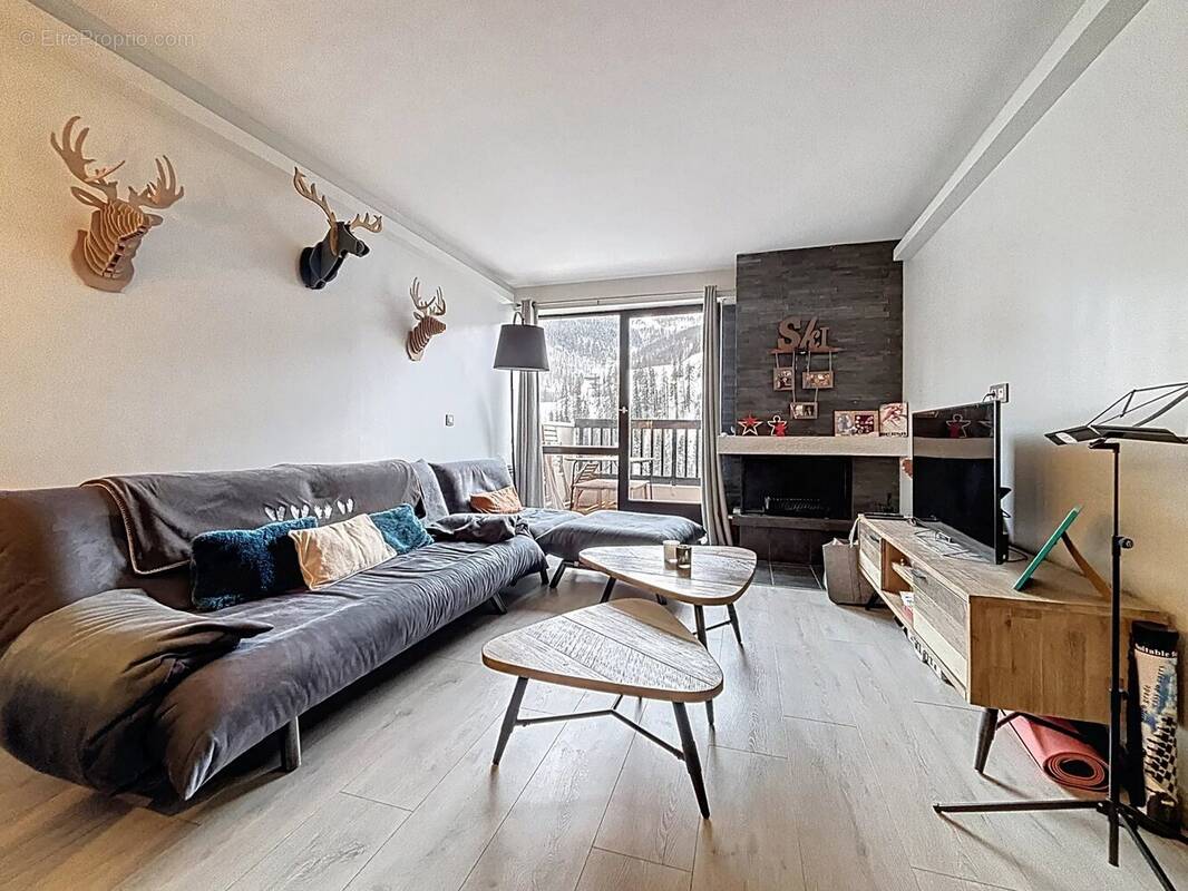 Appartement à SAINT-ETIENNE-DE-TINEE