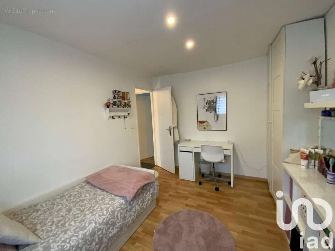 Photo 3 - Maison à VILLETANEUSE