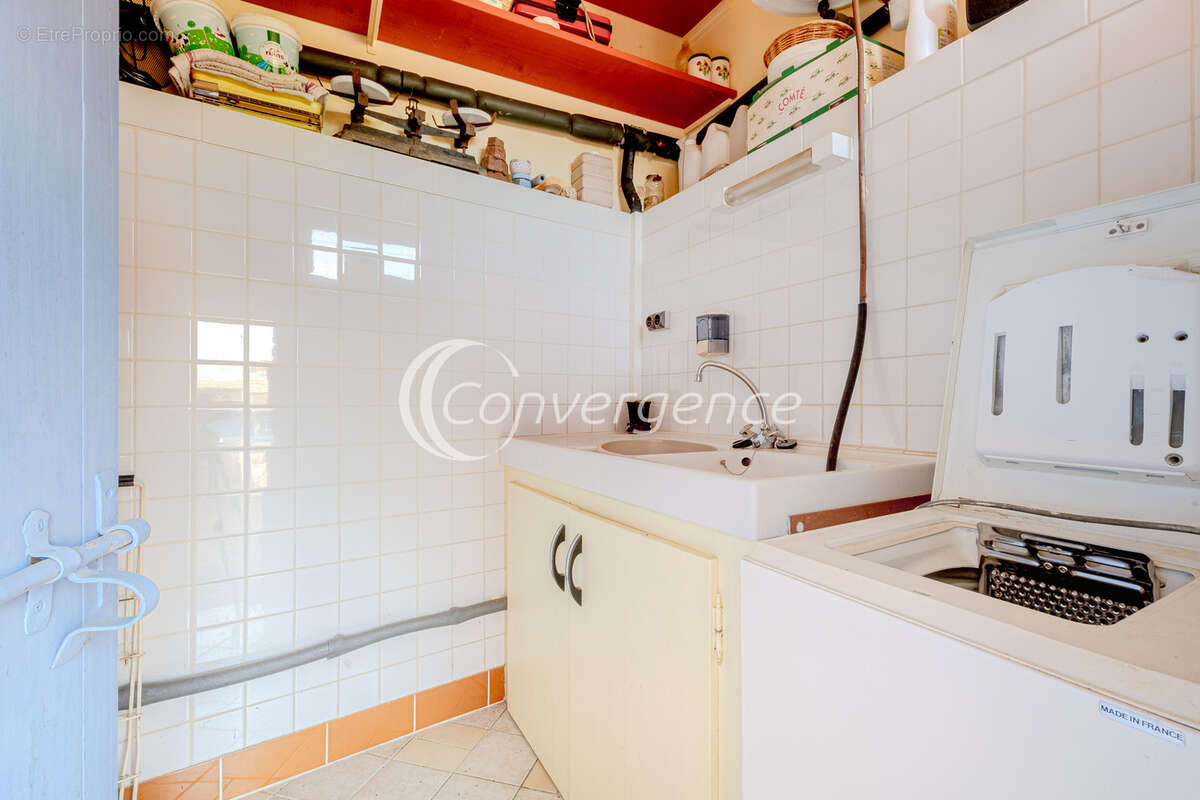 Maison à VICQ-SUR-BREUILH