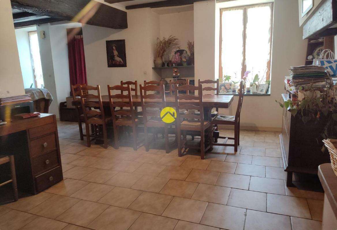 Maison à SAINT-MARTIN-D&#039;AUXIGNY