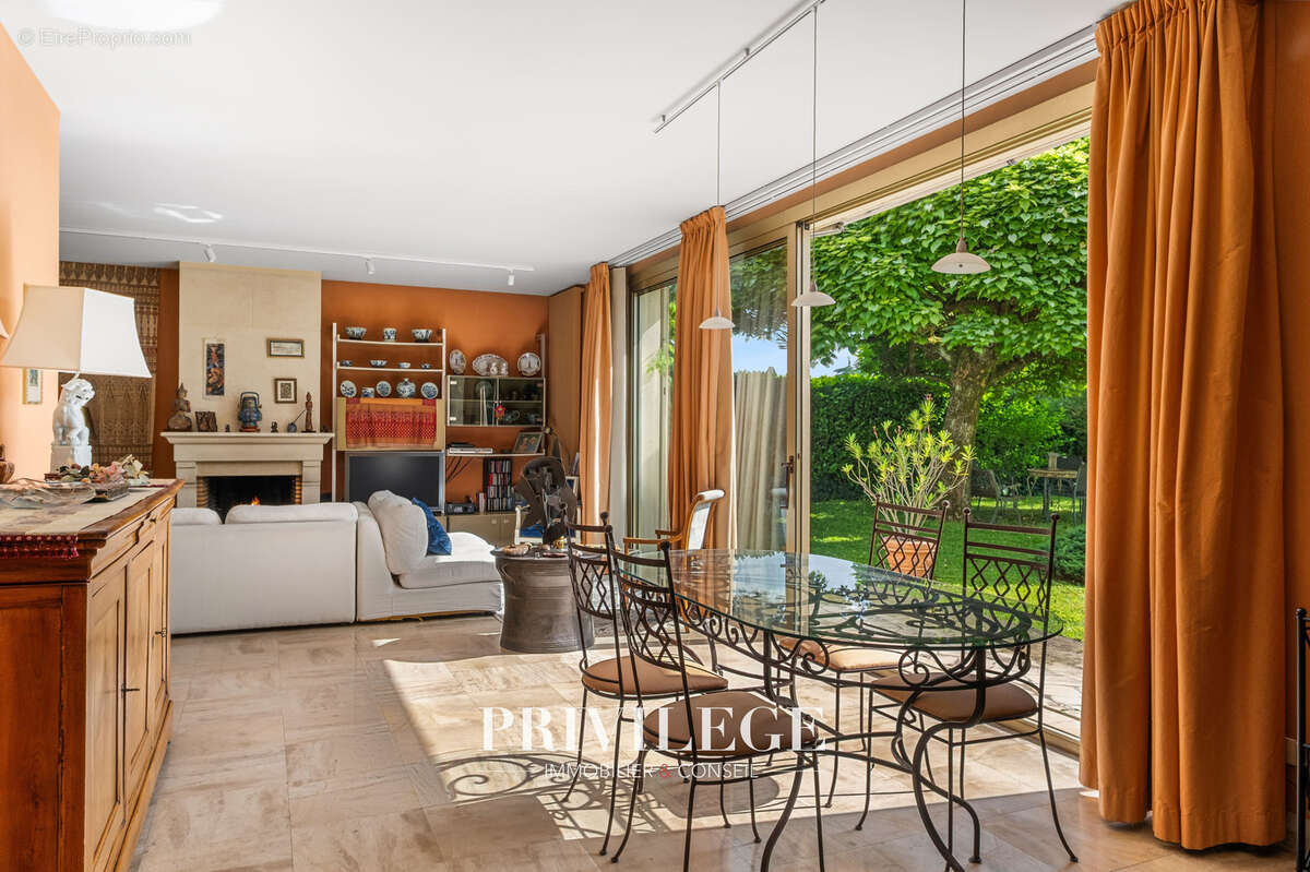 Maison à SAINT-DIDIER-AU-MONT-D&#039;OR