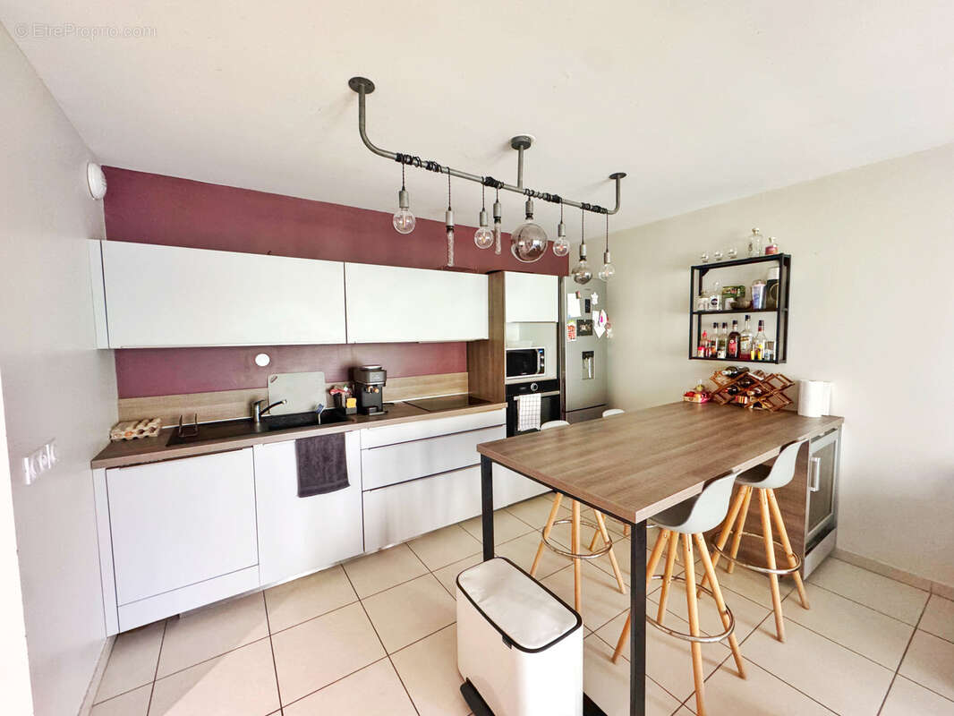 Appartement à LA MULATIERE