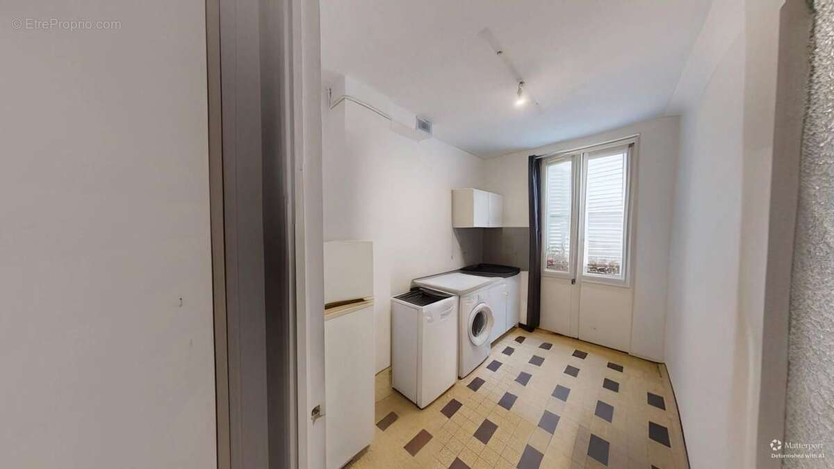 Appartement à MARSEILLE-6E