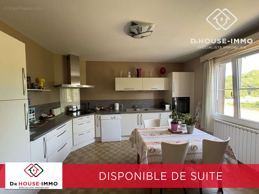 Maison 145 m² à Saint-Martial-De-Valette  - photo 2