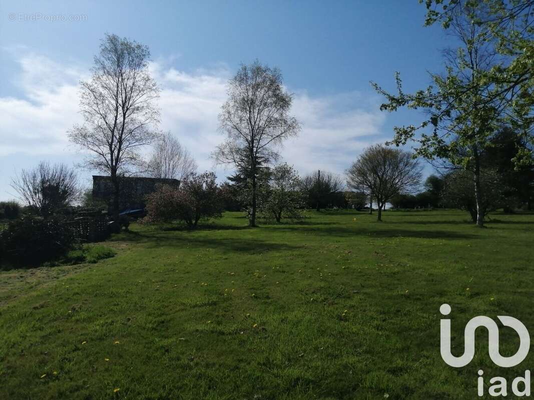 Photo 6 - Terrain à CAST