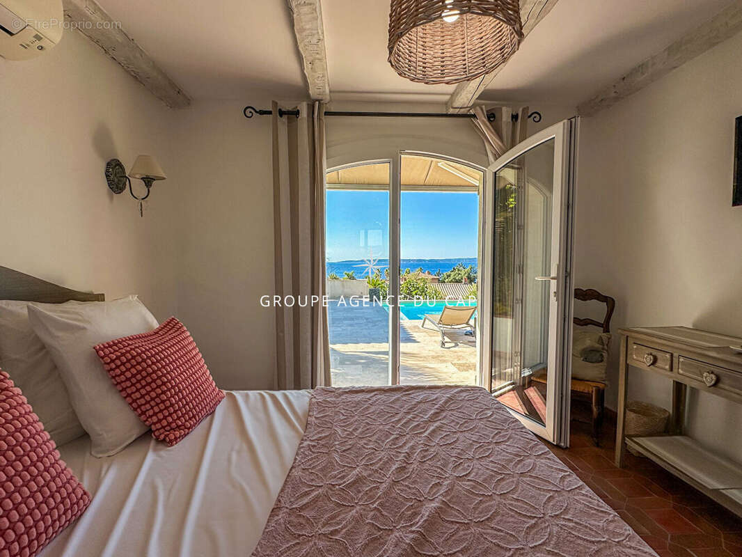 Maison à LES ISSAMBRES